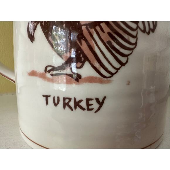 RARE NWT Molly Hatch Turkey Harvest 56 Ounce Ceramic Pitcher - Picture 6 of 16